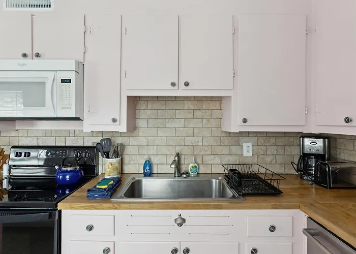 Folly Vacation Great Location, Vintage And Fun 120 Unit B