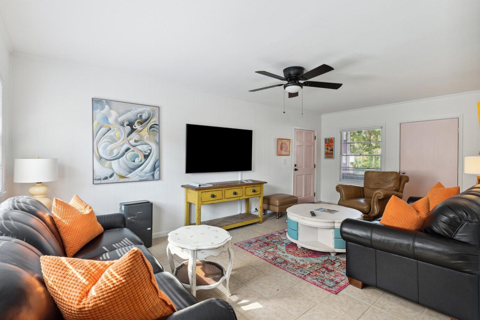 Folly Vacation Great Location, Vintage And Fun 120 Unit B * Folly Beach